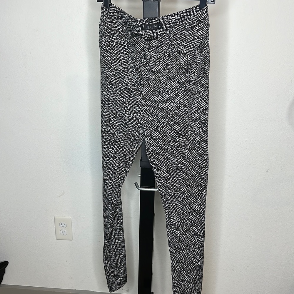 Black/white New York and company dress pants
